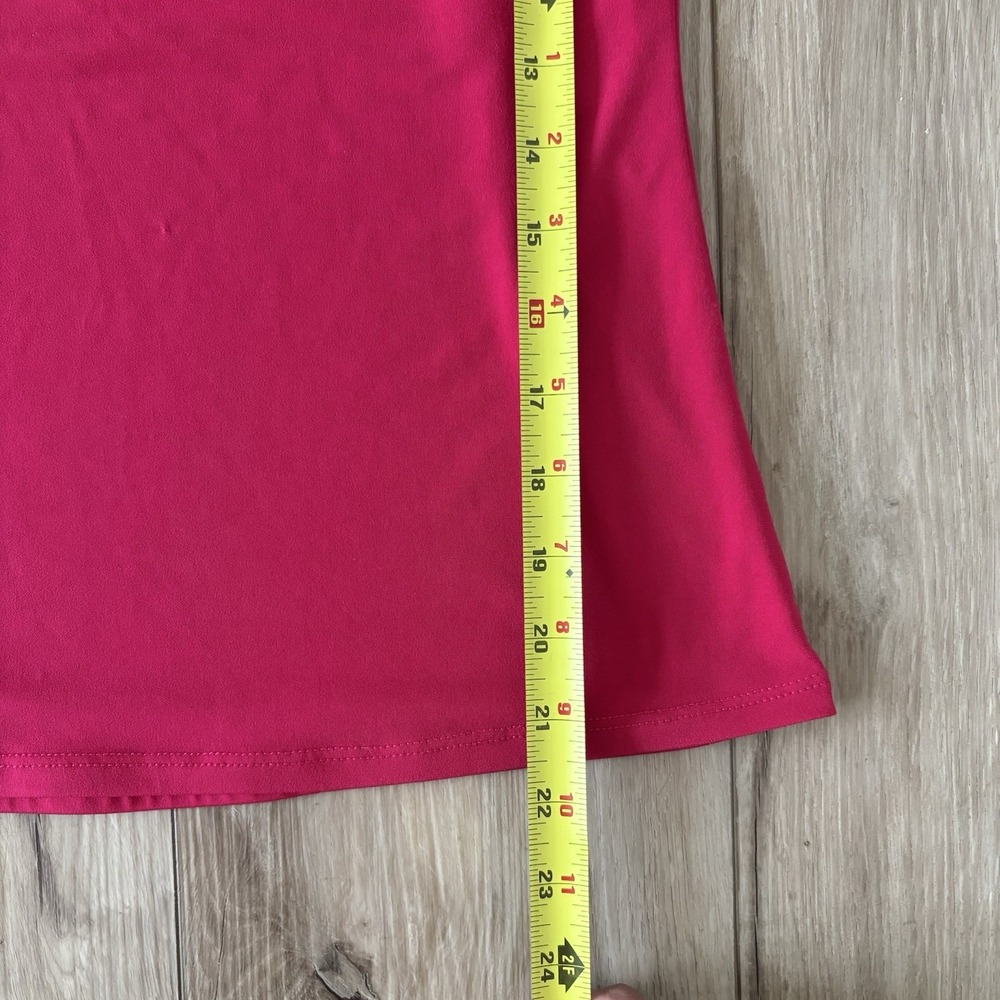Carmen Marc Valvo Woman Hot Pink Short Sleeve Peep Hole Front‎ Blouse Size Small - Picture 6 of 6